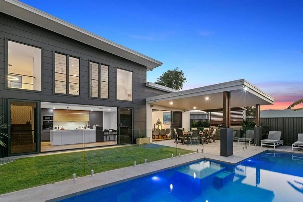 Beachside Buddina Luxury Family House 5 Bedrooms Buitenkant foto