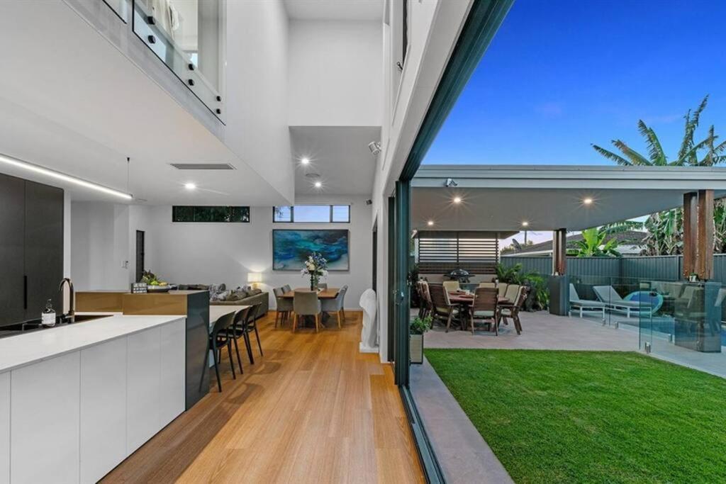 Beachside Buddina Luxury Family House 5 Bedrooms Buitenkant foto